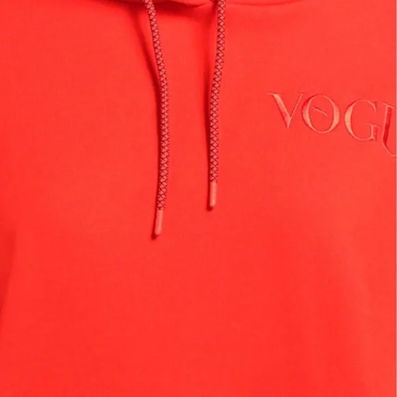 Final Sale 🏷️ PUMA x Vogue Hoodie - Picture 2 of 6